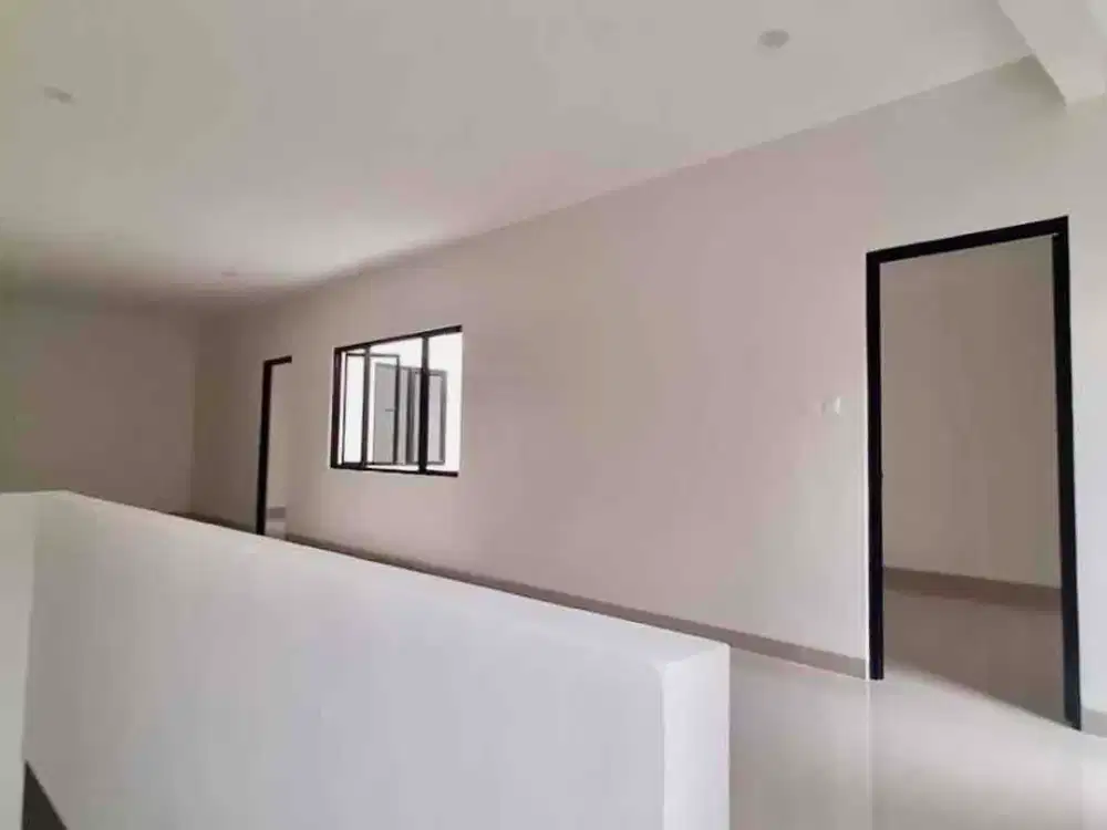 Rumah Full Renovasi Giri Loka BSD 2 Lantai | 4+1 KT | SHM
