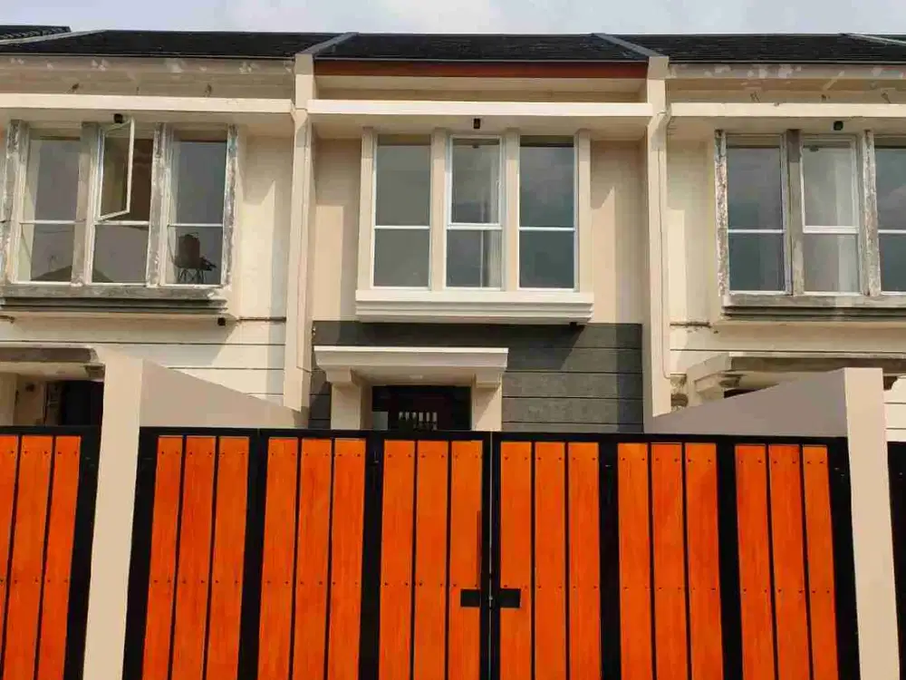 RUMAH KAVLING SIAP HUNI JATIWARINGIN ADA TAMAN BELAKANG LUAS