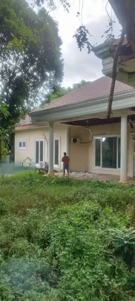 Rumah second dijual Pancoran Jakarta Selatan 1100m²(13M)