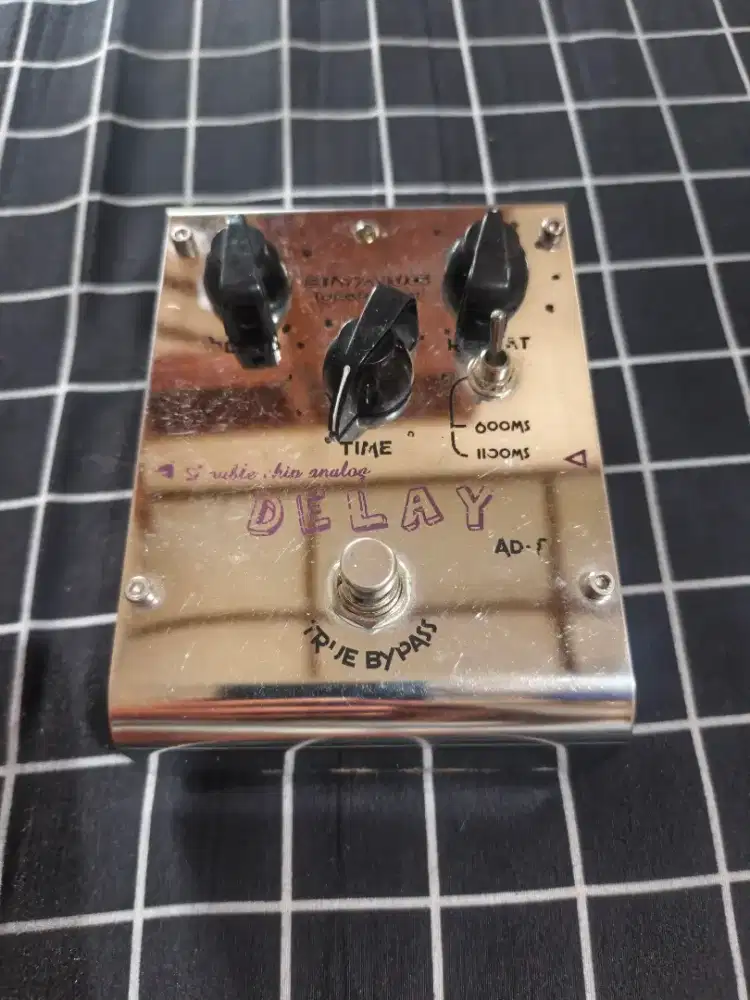 Efek gitar Delay