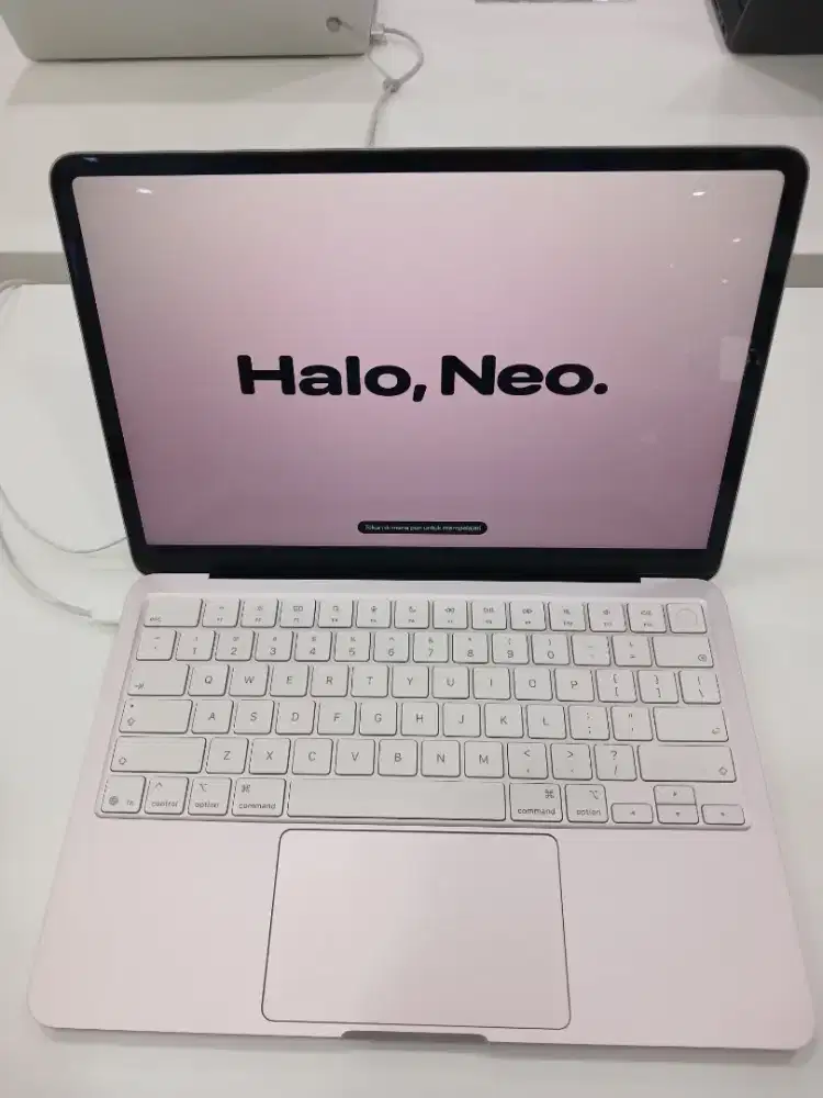 MACBOOK NEO TOUCH ID