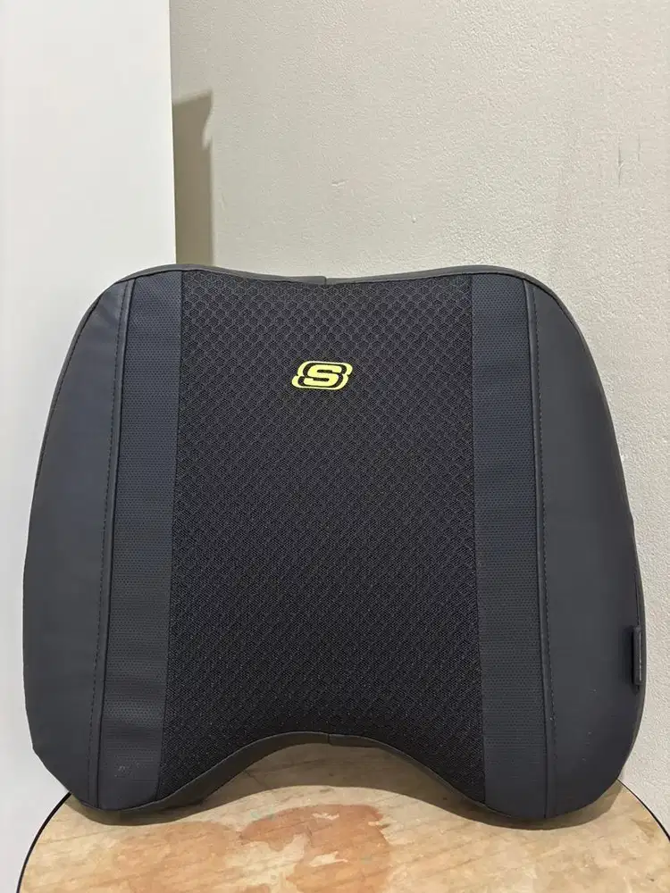 Skechers Bantal Pinggang Kursi Mobil