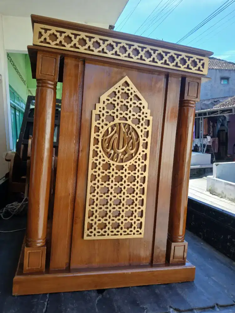 Mimbar Podium Masjid Ukir Jepara