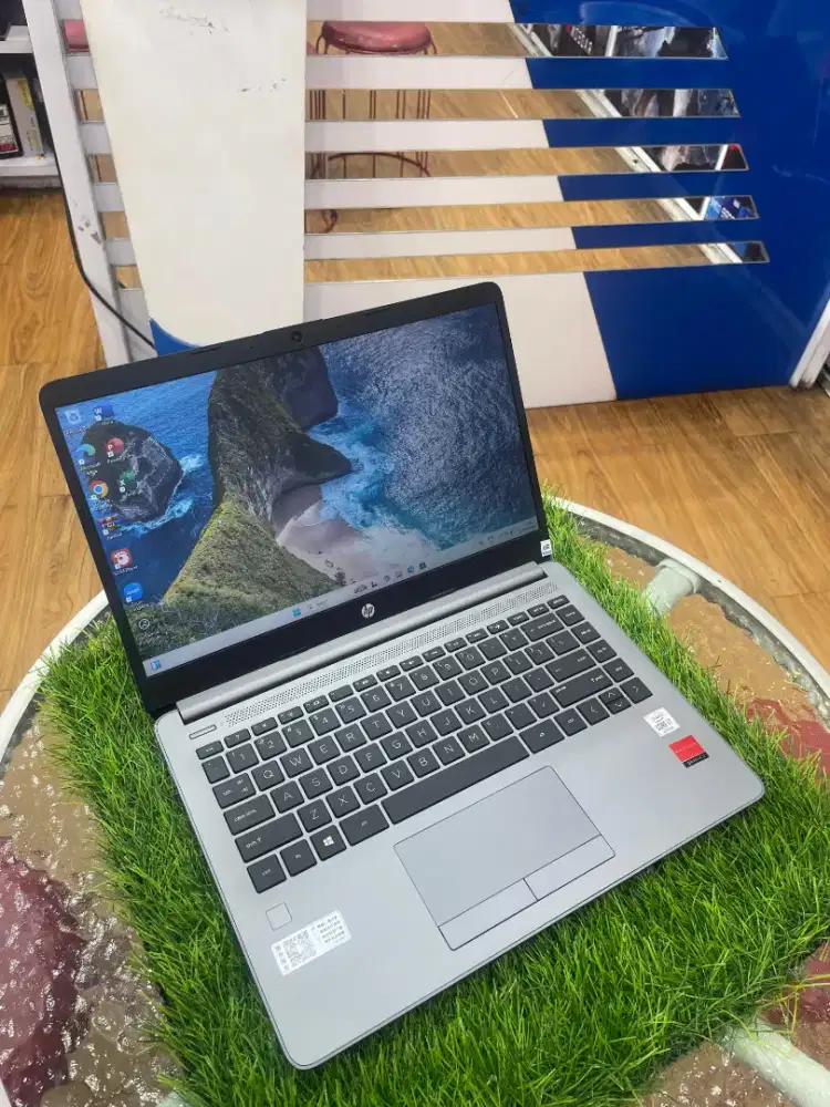 Hp slim 14 340 G7 grade A Termuraaaah