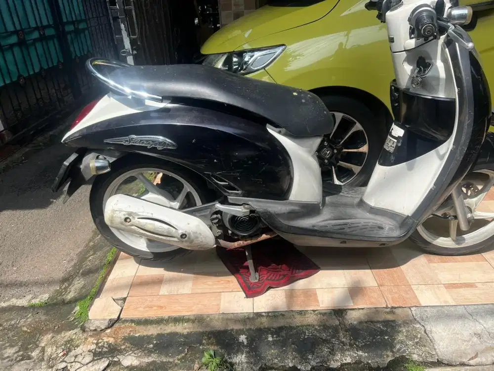 JUAL SCOOPY 2010