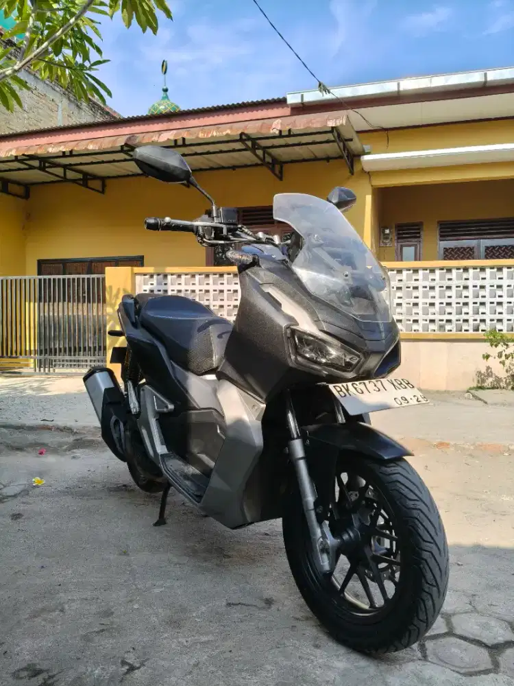 Honda ADV HITAM 150