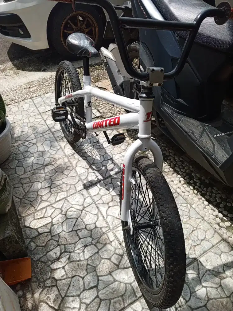 Sepeda BMX 20 inchi Terpedo