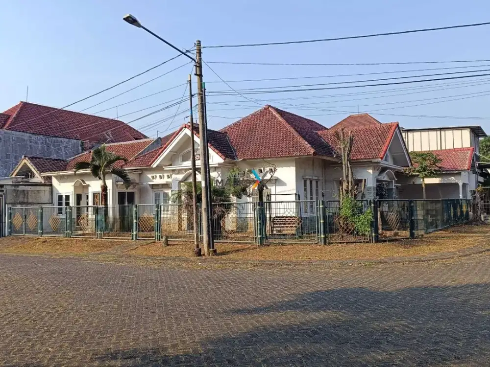 Dijual / Disewakan Rumah Strategis Posisi Hook di Blok Terdepan Pondok Blimbing Indah, Araya Malang