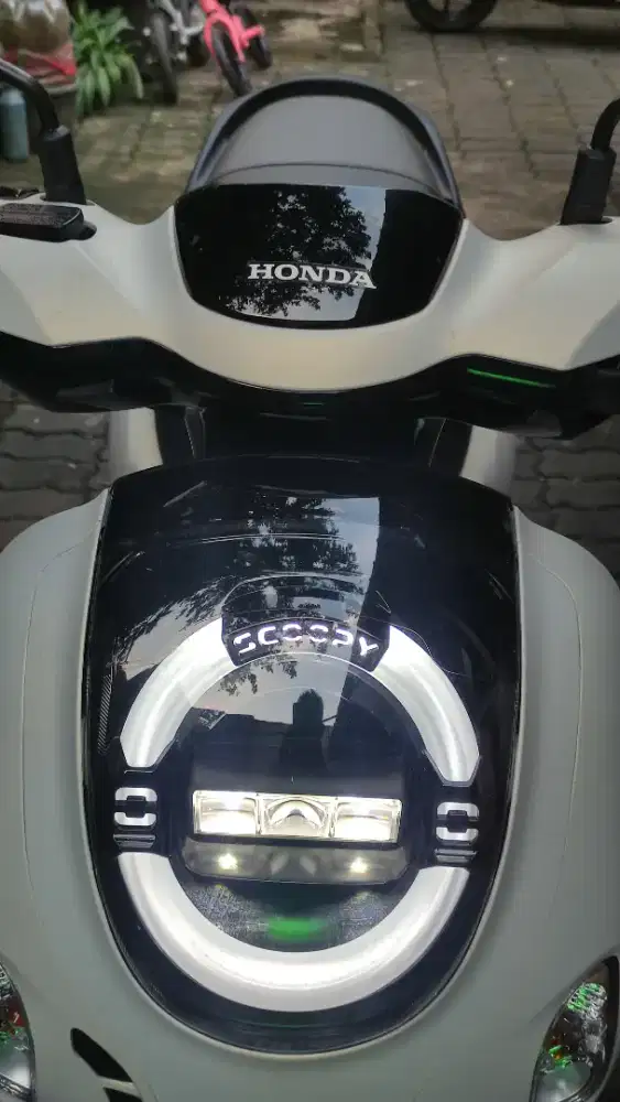 Scoopy gress like new