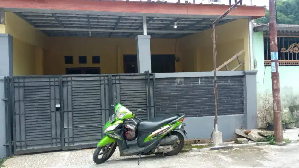 Sewa rumah vila pamulang