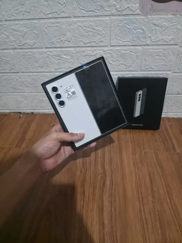 Samsung Zfold 6 1TB tertinggi SEIN resmi exlclusive white