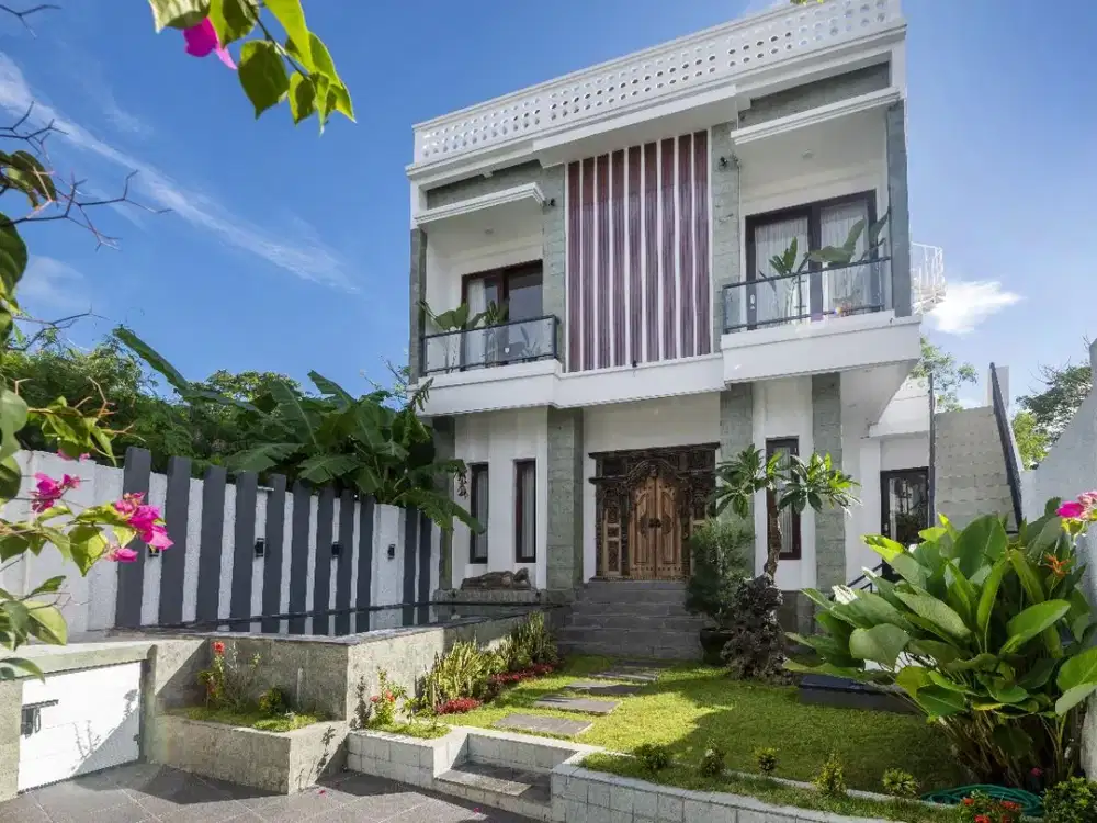FOR SALE AND LEASE FREEHOLD VILLA WITH OCEAN VIEW AT KAMPIAL, NUSA DUA.