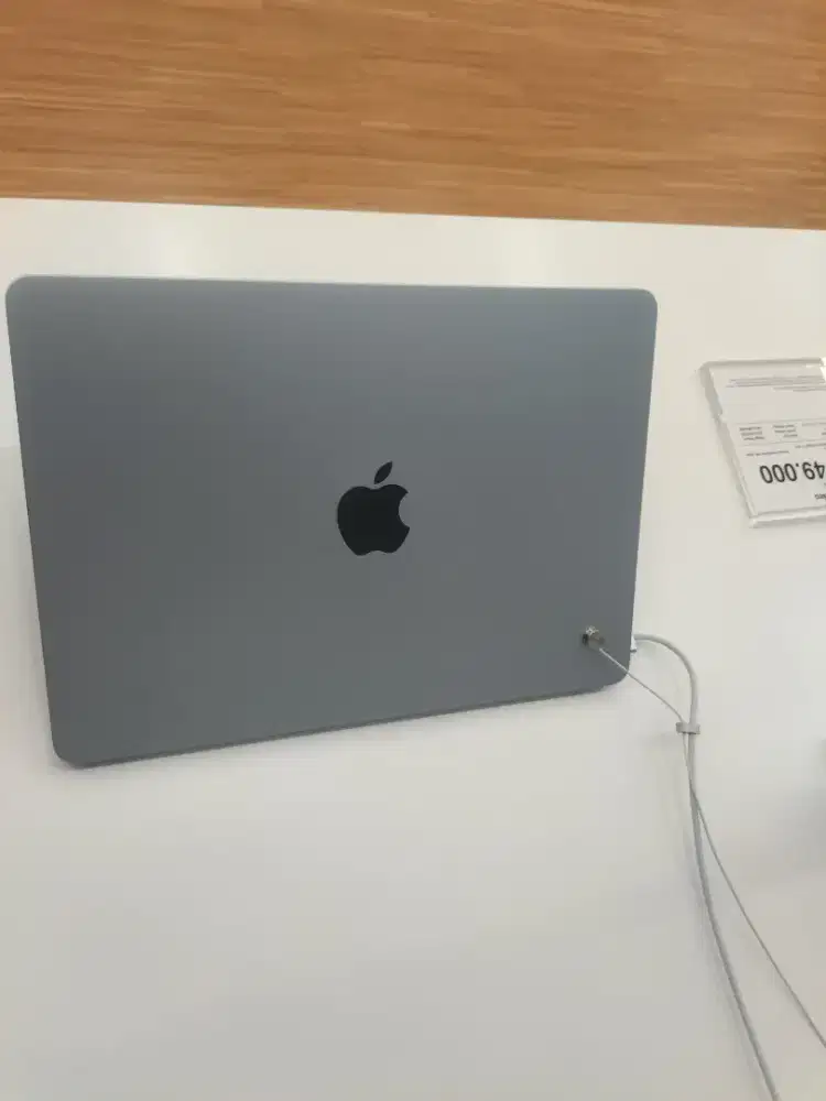 MacBook air M5 13 inch