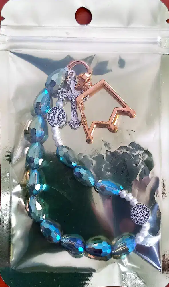 Gelang rosario biru