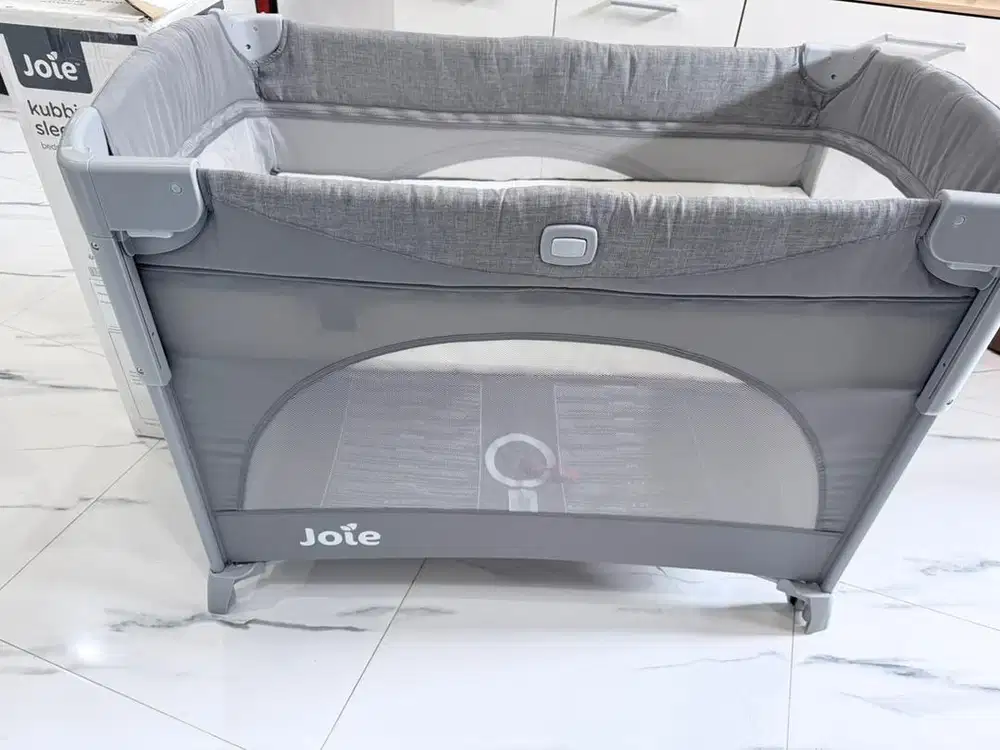 Box bayi merk JOIE