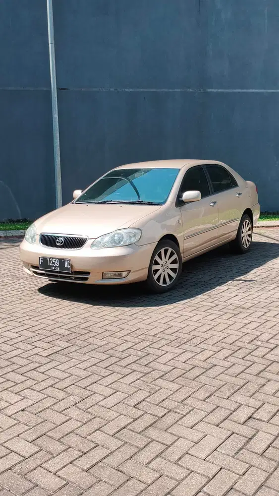 Toyota Corolla Altis 1.8 MT