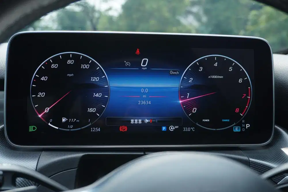Tangan Pertama! C200
W206 Avantgarde M254 EQ-Boost 2023