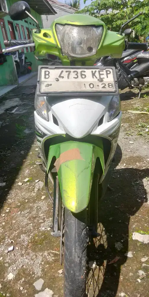 dijual mtr suzuki smash fi thn 2018 wrn hijau putih s.s lngkp pjk idup