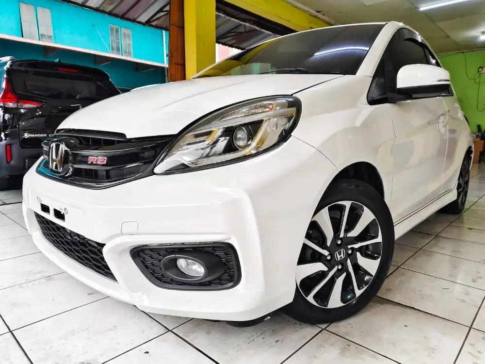 LOW KM! Honda Brio RS AT CVT 2018 matic perfect con antik no 2017