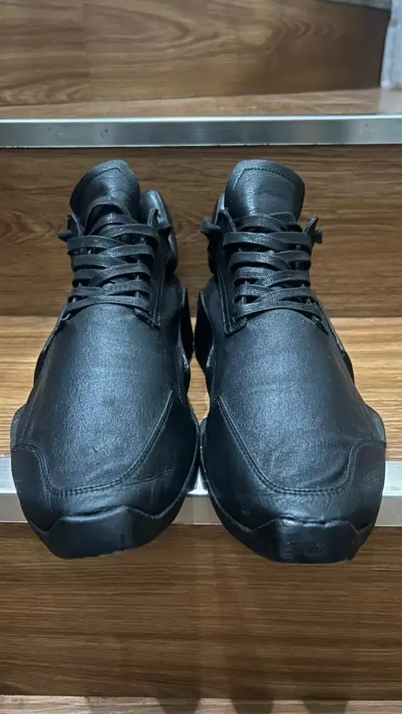 Sepatu ADIDAS RICK OWEN Full Black Full Leather