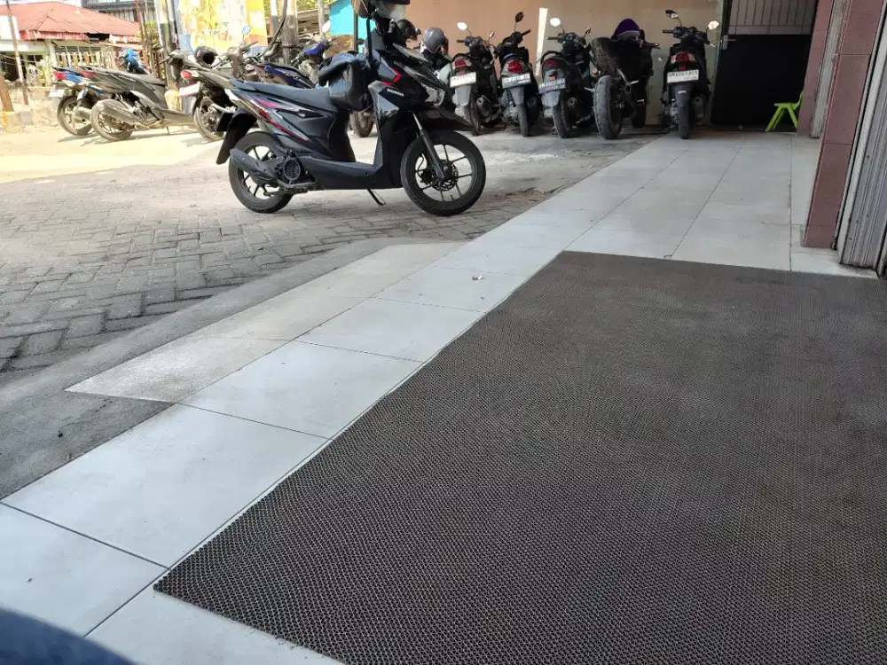 Beat hitam 1 tahun pakai mulus 99%