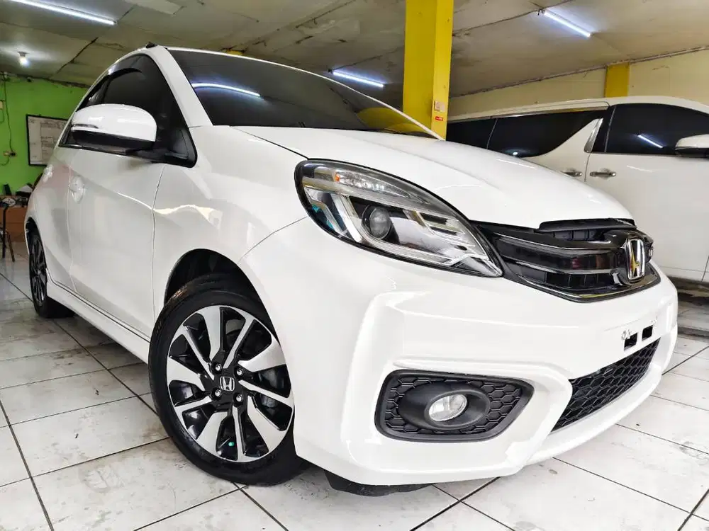 LOW KM! Honda Brio RS CVT AT 2018 matic perfect cond no 2017
