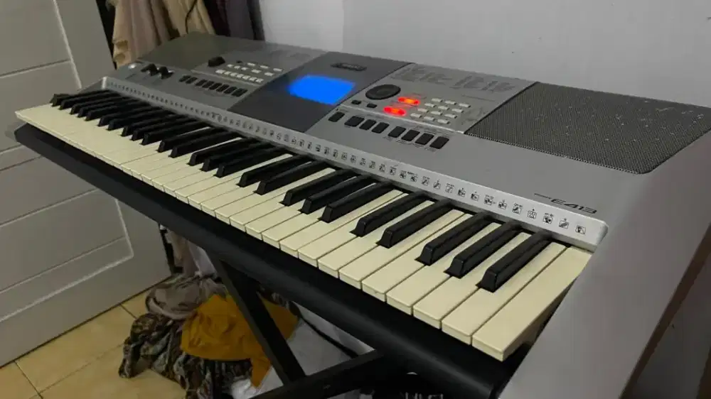 Keyboard piano Yamaha psr E 413