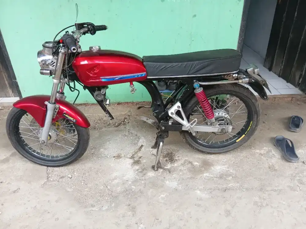 HONDA CB tahun 1980