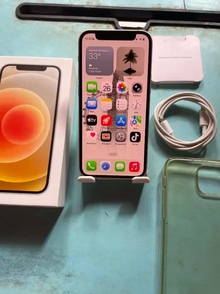 Iphone 12 mini 64gb white inter beacukai mulus no minus bisa tt