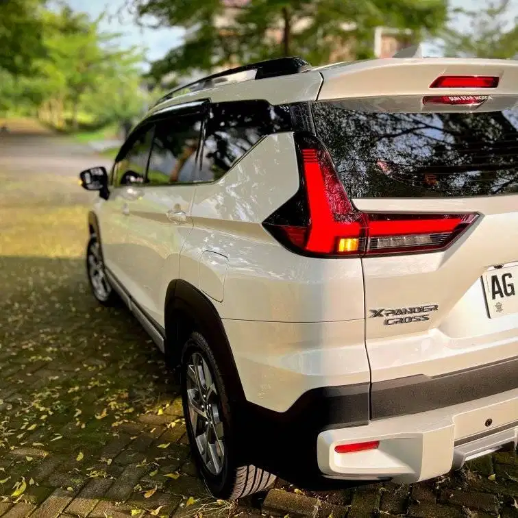 JUAL CEPAT XPANDER CROSS 2022 HARTONO MOTOR
