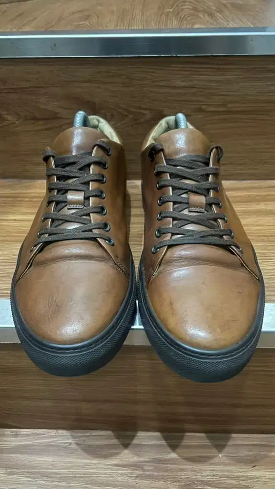 Sepatu GENUIO ITALY Sneakers Full Brown Size 9 Leather