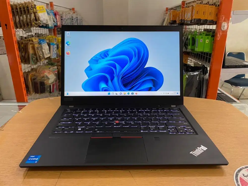 Lenovo ThinkPad T14 G2 Core i5Gen11 Ram 16GB SSD 256GB Slim Mulus