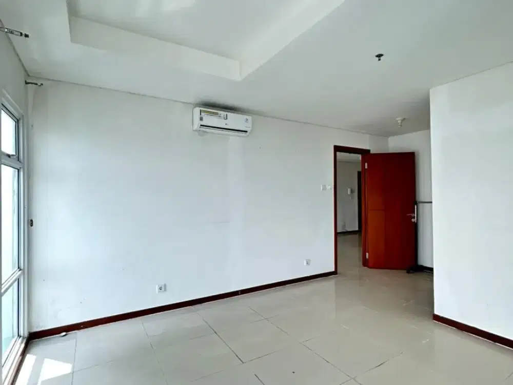Jarang Ada! 2 BR Condominium Greenbay Pluit Unfurnished, Rebutan!