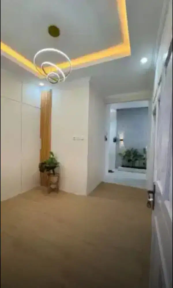 Tukang bangunan ahli di semua bidang