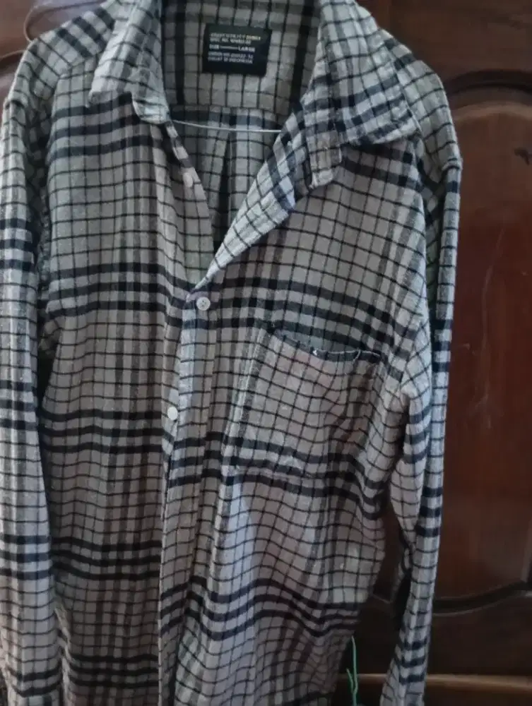 Kemeja flanel pria segala jaman