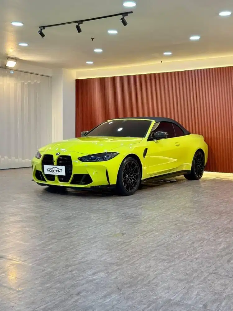 BMW M4 Competitiom Convertible G83 Tahun 2023 Km 2RB Antik