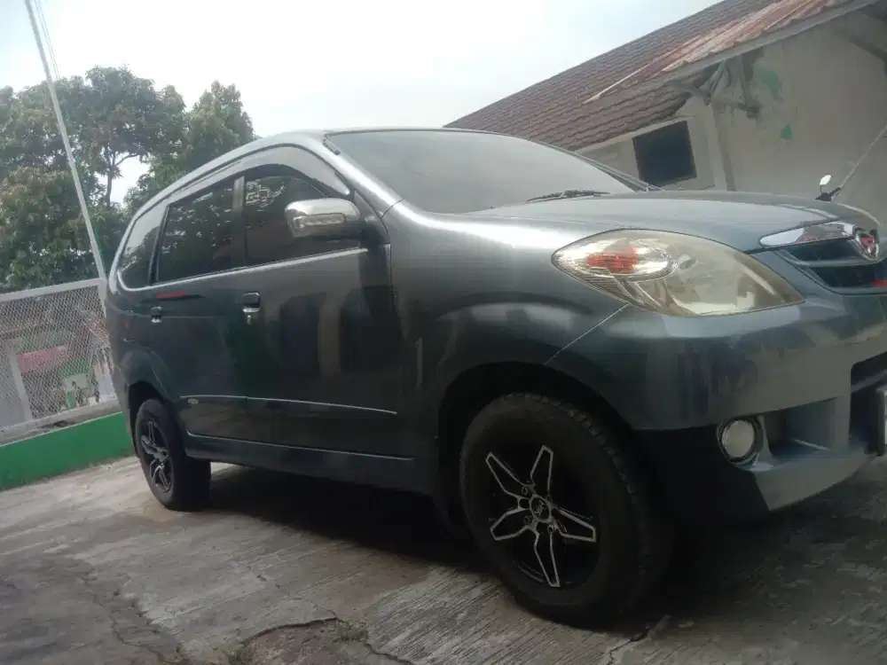 Xenia XI Deluxe 1.3 MT 2010