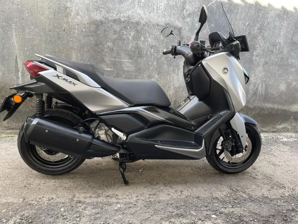 Xmax 2025 km 600 perak // bintang dewata motor //