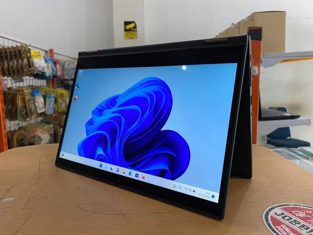 Lenovo ThinkPad X13 Yoga Core i5Gen10 Ram 16GB SSD 256GB Touchscreen