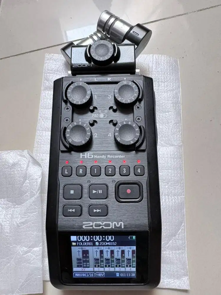 Handy Recorder Zoom H6 Soundcard multitrack, 100% Normal. Siap rekaman