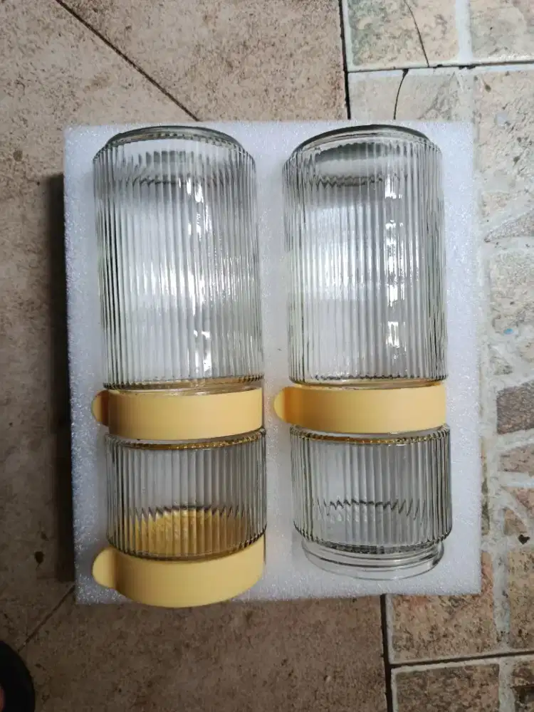 Toples kaca freemir
