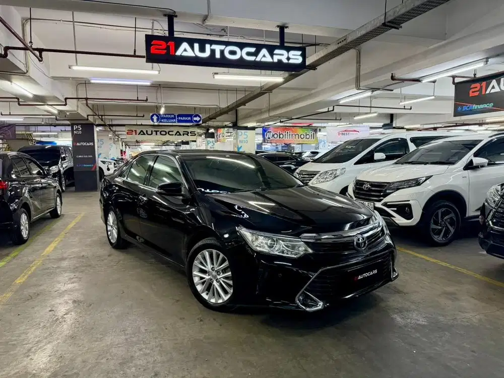 LOW KM!! Toyota Camry 2.5 V AT 2018