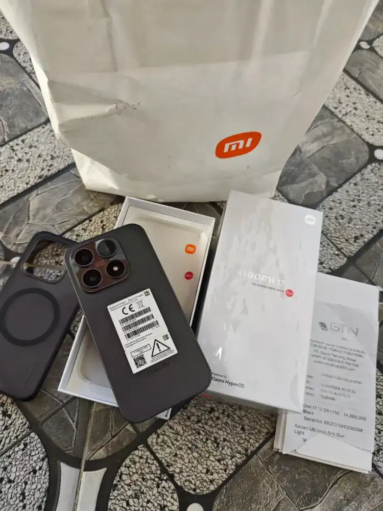Xiaomi 17 12/256GB Fullshett Likenew Pemakaian 10 Hari