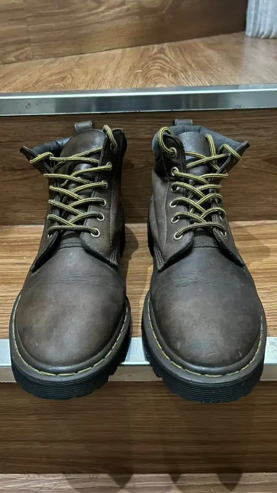 Sepatu Dr.Martens Boot Mid Brown 42 ORIGINAL