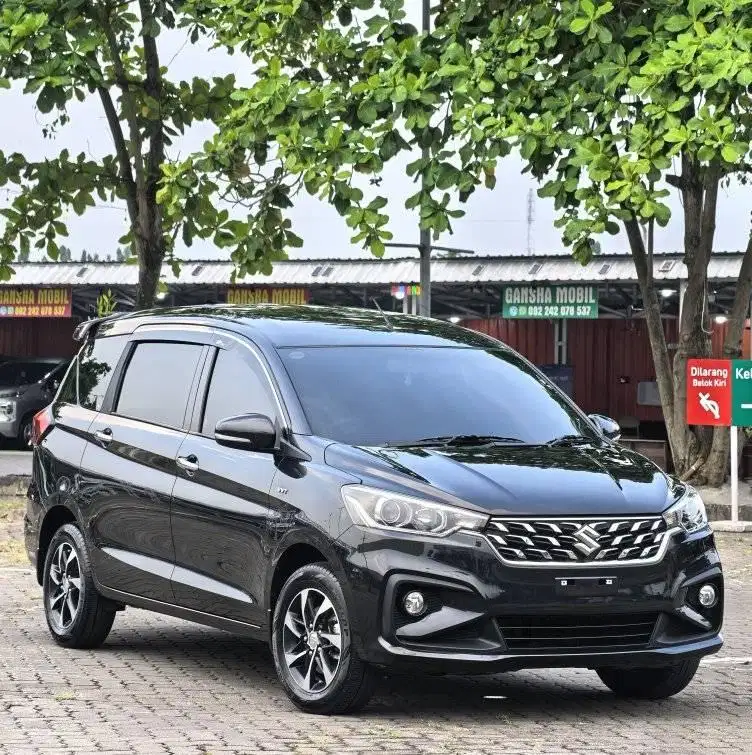 KM 60 Suzuki Ertiga GX Hybrid 2022 Automatic Plat G Istimewa