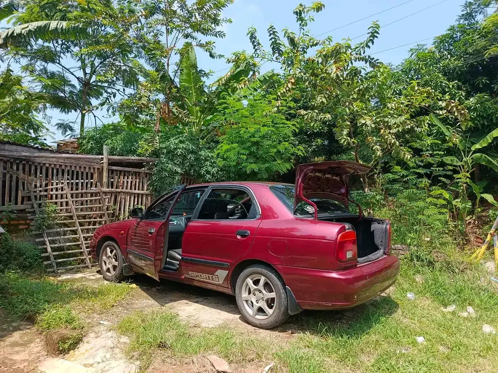 Suzuki Baleno 2001 Bensin