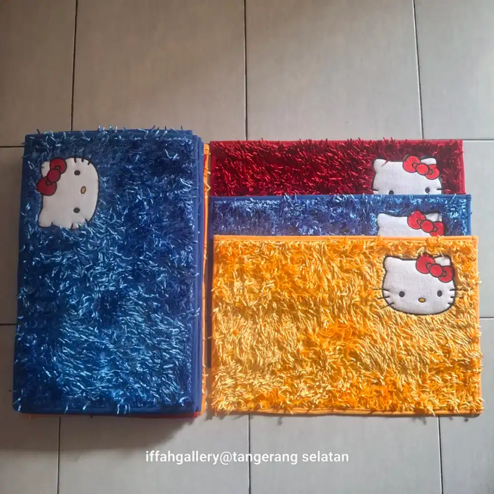 Keset Cendol Hello Kitty Aneka Warna Anti Slip Lembut Menyerap Air