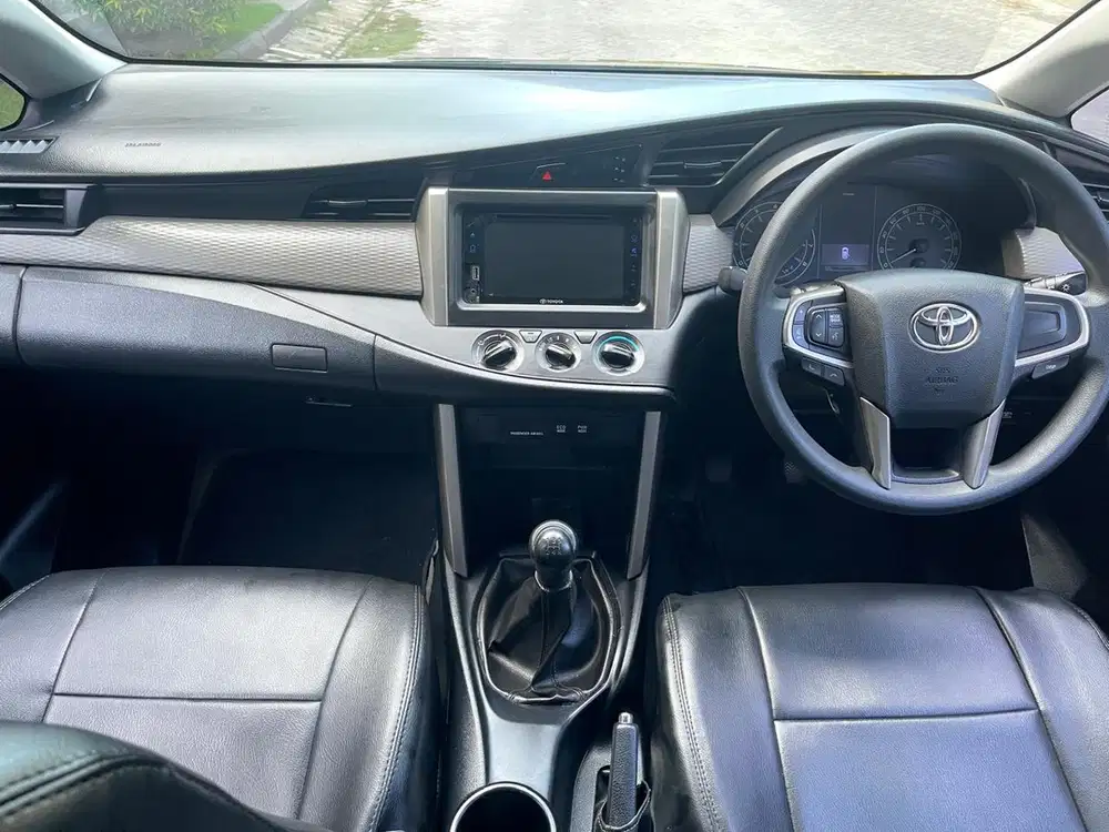 Toyota Kijang Innova 2019 Bensin