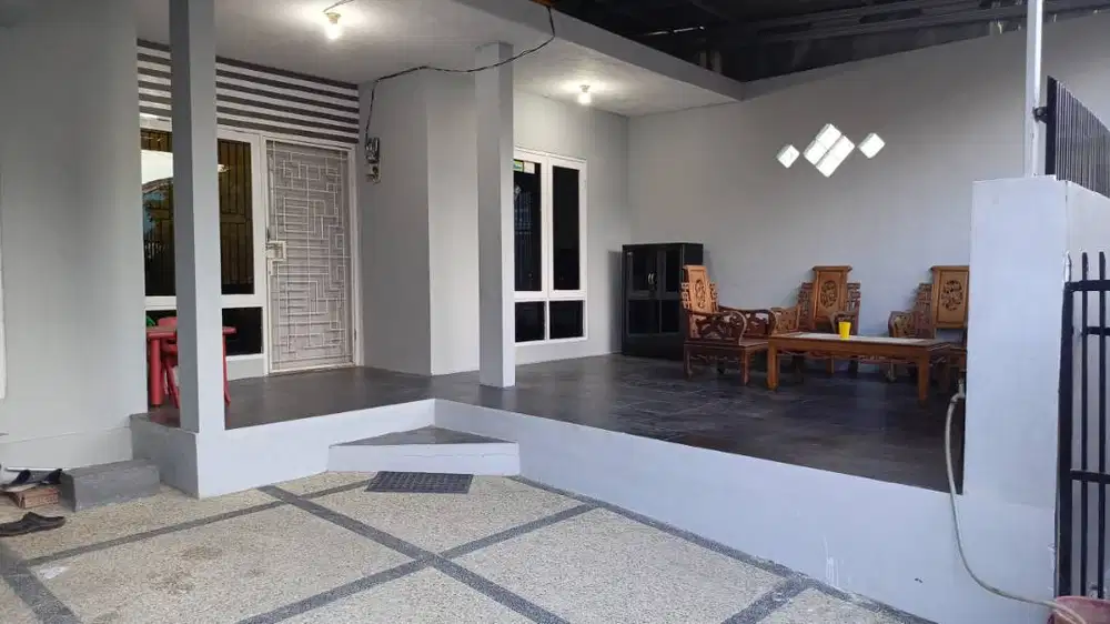 DIJUAL CEPAT / DISEWAKAN - Rumah Furnished di Perumahan Asri