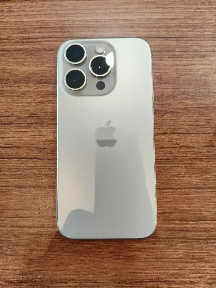 IPHONE 15 PRO 128GB TITANIUM GRAY (Bekas Pribadi, Ex - Ibox), No Nego.